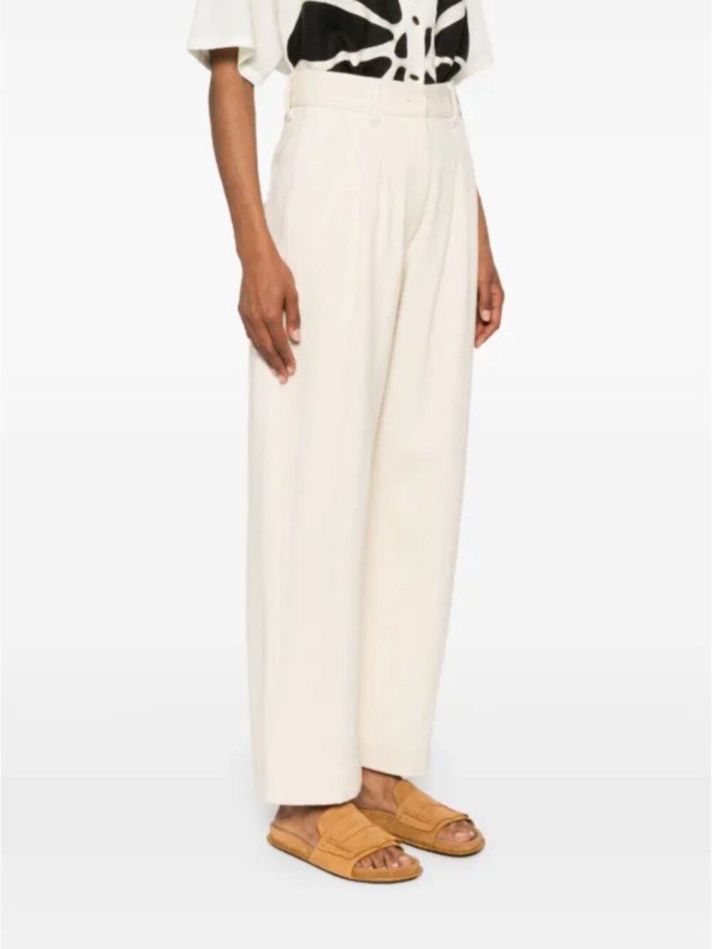 Mii Miti Pleated Trousers in Ecru